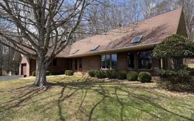 Why Your Meadowview Home Needs Professional House Washing And Concrete Cleaning Before Listing